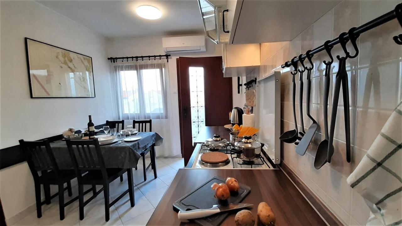 Apartments Nadia Sokolic Nerezine Eksteriør billede